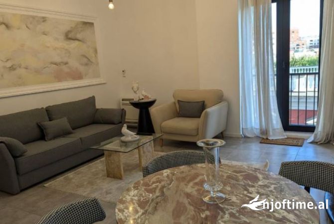 Shtepi me qera 1+1 ne Tirane - 1,200 Euro