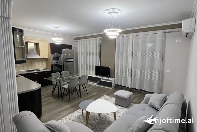 Shtepi me qera 2+1 ne Tirane - 500 Euro