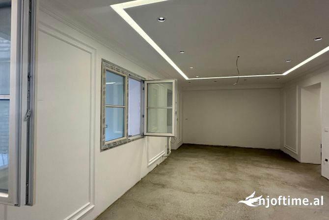 Ambient biznesi me qera 1+1 ne Tirane - 1,300 Euro