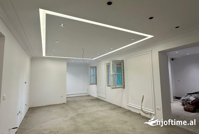 Ambient biznesi me qera 1+1 ne Tirane - 1,300 Euro