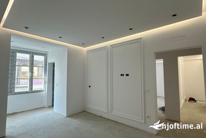 Ambient biznesi me qera 1+1 ne Tirane - 1,300 Euro