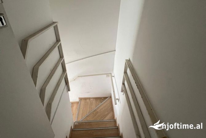 Jepet ambient biznesi me qera tek kryqezimi i Selvise