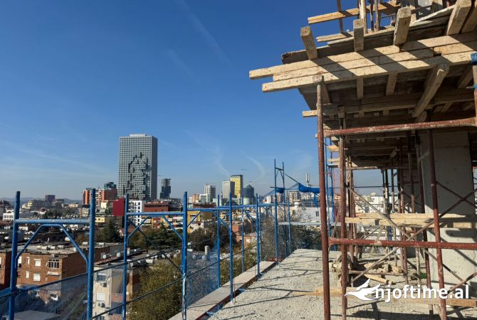 Shtepi ne shitje Apartament ne Tirane, 2+1, Mobilimi Pjeserisht e mobiluar, Pagesa 230,000  Euro.