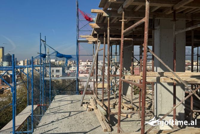 Shtepi ne shitje Apartament ne Tirane, 2+1, Mobilimi Pjeserisht e mobiluar, Pagesa 230,000  Euro.