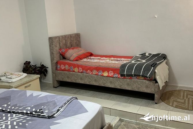 Shtepi me qera Apartament ne Tirane, 1+1, Mobilimi E mobiluar, Pagesa 500  Euro.