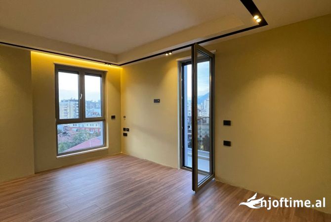 Shtepi me qera 3+1 ne Tirane - 185,000 Leke