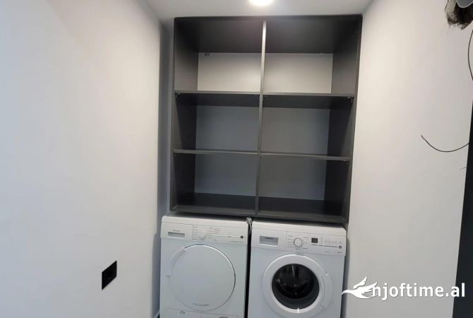 Shtepi ne shitje Apartament ne Tirane, 1+1, Mobilimi E mobiluar, Pagesa 268,000  Euro.