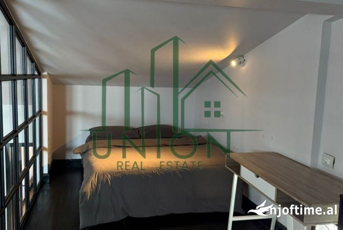 Shtepi me qera Duplex(shtepi me 2 kate) ne Tirane, 3+1, Mobilimi E mobiluar, Pagesa 1,800  Euro.