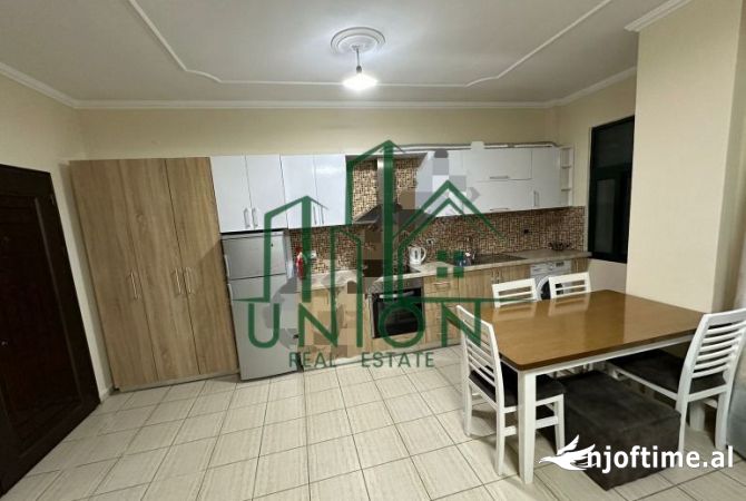 Shtepi me qera 1+1 ne Tirane - 50,000 Leke