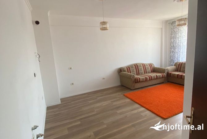 Shtepi ne shitje 1+1 ne Tirane - 80,000 Euro