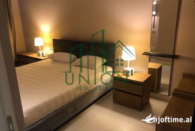 Shtepi ne shitje Apartament ne Vlore, 2+1, Mobilimi E mobiluar, Pagesa 320,000  Euro.