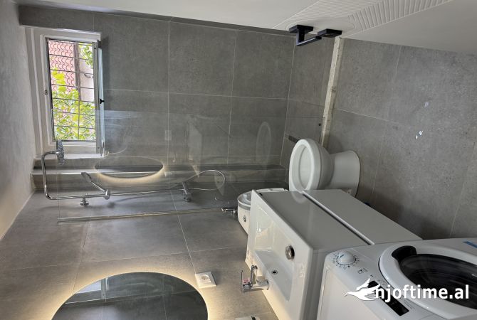 Shtepi me qera Apartament ne Tirane, 1+1, Mobilimi E mobiluar, Pagesa 45,000  Leke.