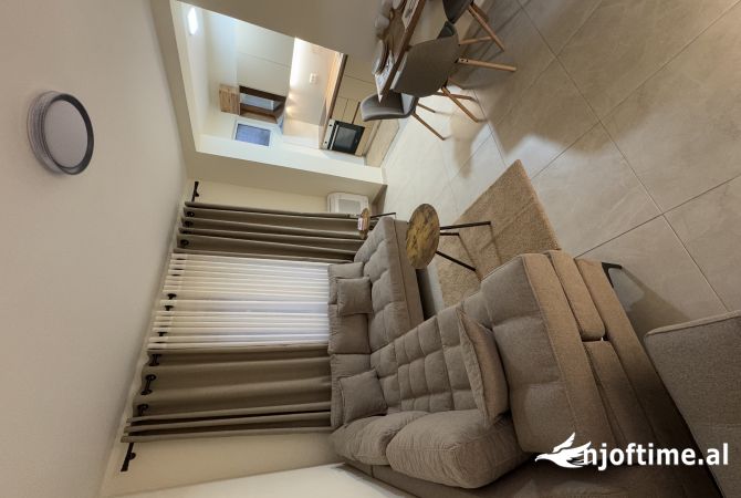 Shtepi me qera 1+1 ne Tirane - 45,000 Leke