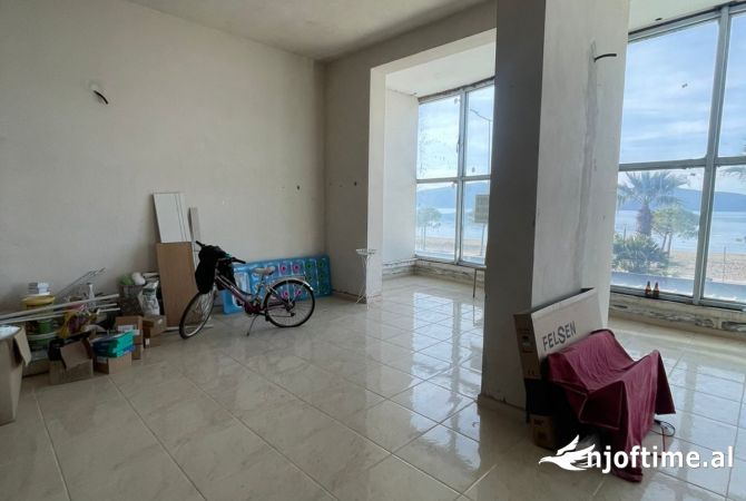 Business Property in Sale 1+1 in Vlora - 281,170 Euro