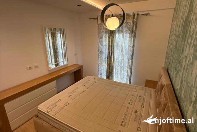 Shtepi me qera Apartament ne Tirane, 1+1, Mobilimi E mobiluar, Pagesa 801  Euro.