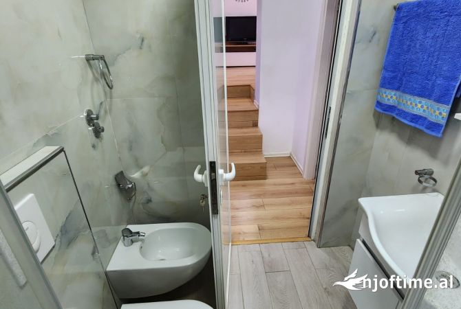 Shtepi me qera Apartament ne Tirane, 2+1, Mobilimi E mobiluar, Pagesa 451  Euro.