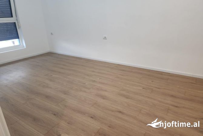 Shtepi ne shitje 1+1 ne Tirane - 898,909 Euro