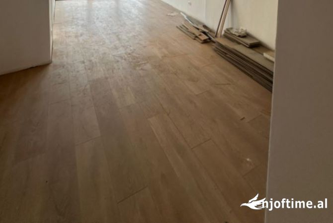 Ambient biznesi me qera 3+1 ne Tirane - 751 Euro