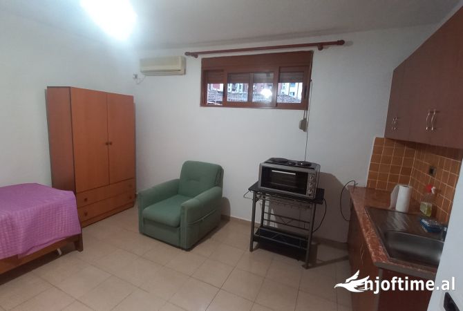 Shtepi me qera Garsoniere ne Tirane - 35,001 Leke