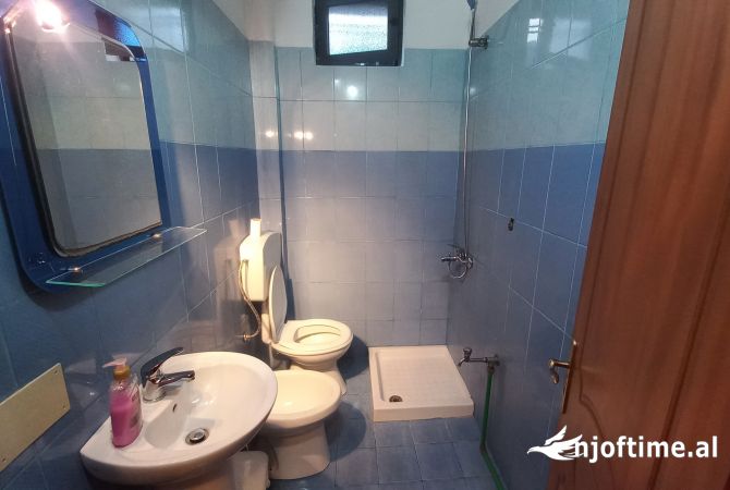 Shtepi me qera Apartament ne Tirane, Garsoniere, Mobilimi E mobiluar, Pagesa 35,001  Leke.