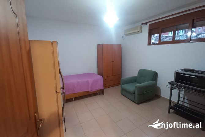 Shtepi me qera Garsoniere ne Tirane - 35,001 Leke