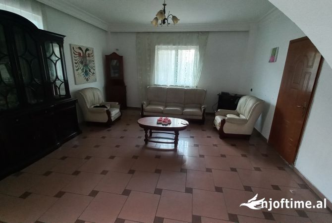 Shtepi me qera 3+1 ne Tirane - 40,001 Leke