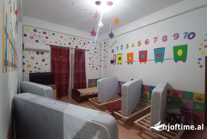 Ambient biznesi me qera 5+1 ne Tirane - 80,001 Leke