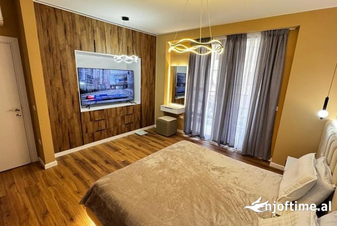 Shtepi ne shitje Apartament ne Tirane, 2+1, Mobilimi E mobiluar, Pagesa 215,001  Euro.
