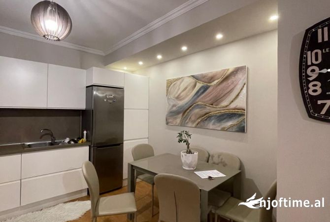 Shtepi ne shitje 2+1 ne Tirane - 140,001 Euro