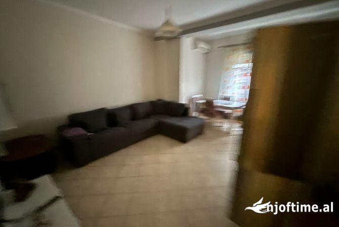 Shtepi me qera 1+1 ne Tirane - 451 Euro