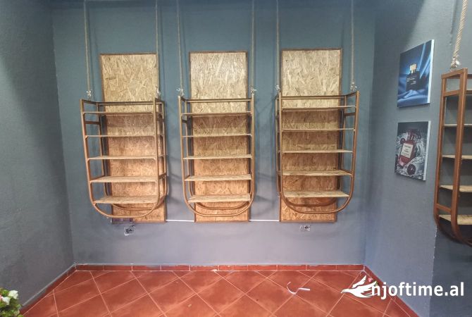 Ambient biznesi me qera 1+1 ne Tirane - 35,001 Leke