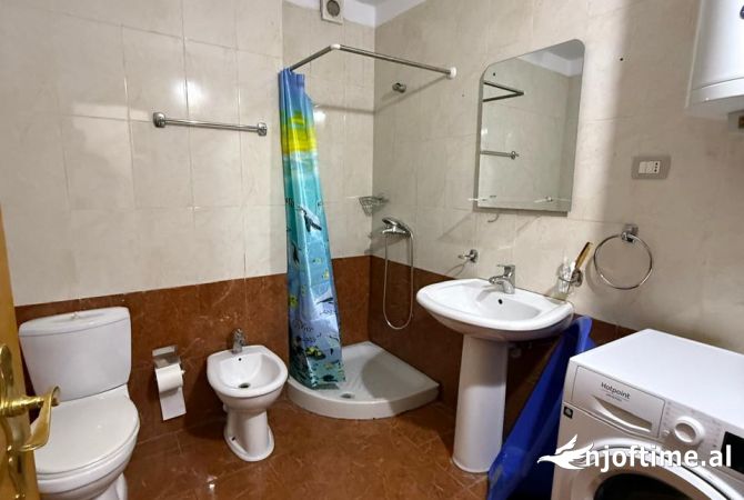 Shtepi me qera Apartament ne Tirane, 2+1, Mobilimi E mobiluar, Pagesa 601  Euro.