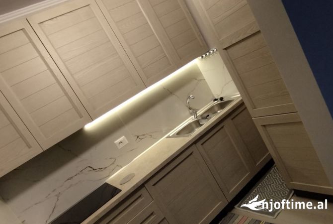 Shtepi me qera 1+1 ne Tirane - 451 Euro
