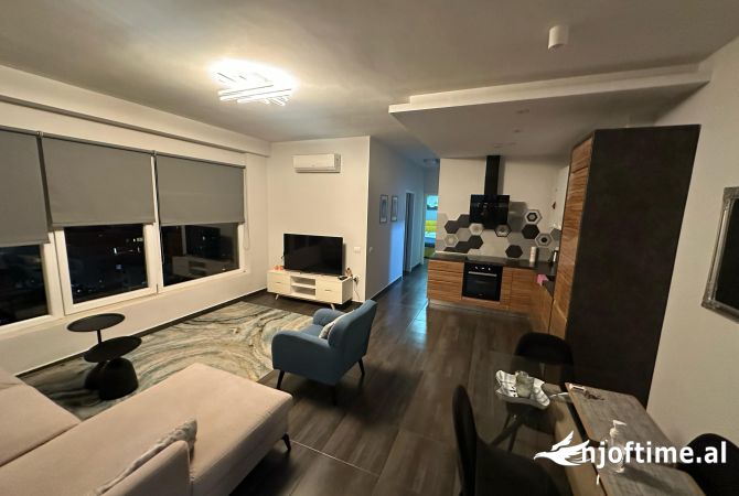 Shtepi me qera 2+1 ne Tirane - 901 Euro