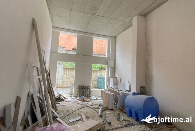 Shtepi ne shitje 2+1 ne Tirane - 200,001 Euro
