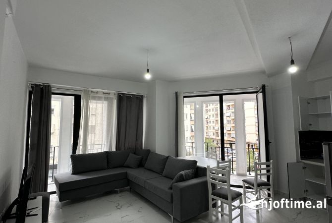 Shtepi me qera 2+1 ne Tirane - 50,001 Leke