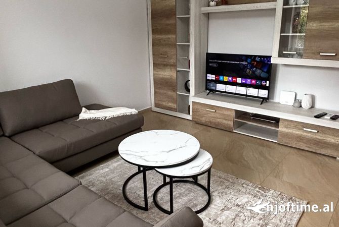 Shtepi me qera 1+1 ne Tirane - 651 Euro