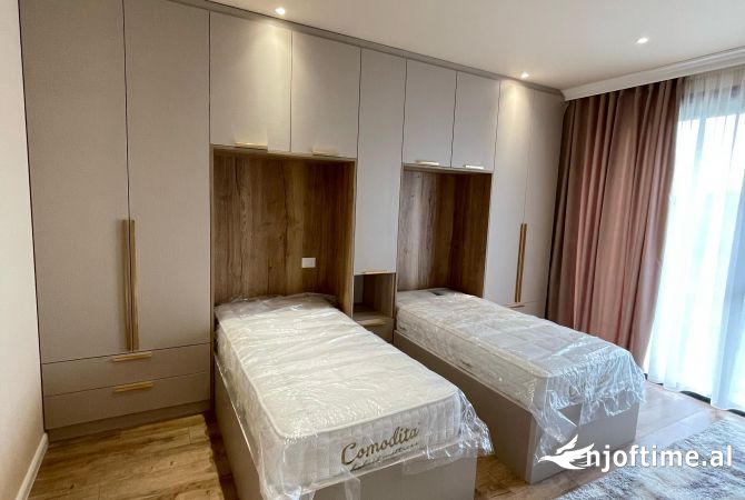 Shtepi me qera 2+1 ne Tirane - 1,200 Euro
