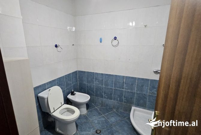 Casa in affitto 1+1 a Tirana - 50,001 Leke
