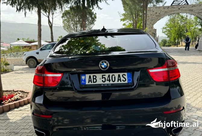 Auto in Vendita  a Berat - 15,500 Euro