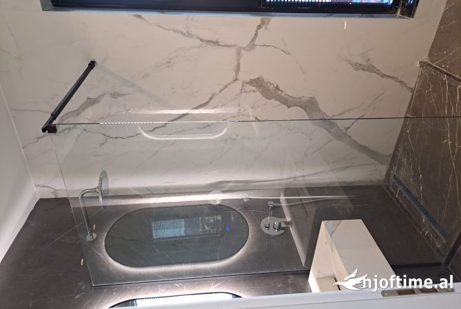 Shtepi me qera Apartament ne Tirane, 2+1, Mobilimi E mobiluar, Pagesa 1,500  Euro.