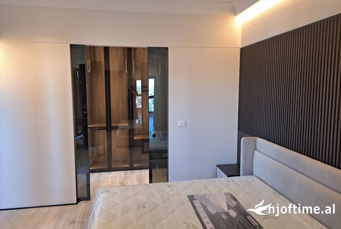 Shtepi me qera 2+1 ne Tirane - 1,500 Euro