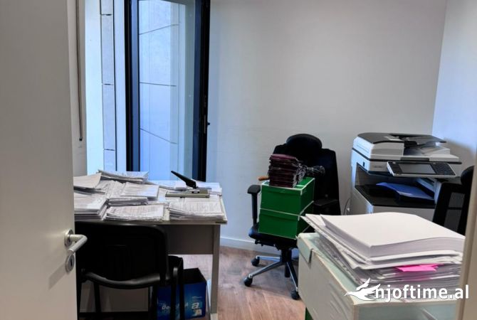 Ambient biznesi me qera 1+1 ne Tirane - 2,000 Euro