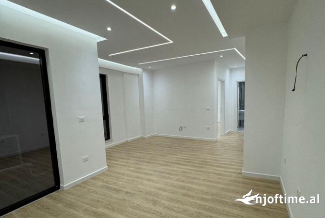 Shtepi me qera 1+1 ne Tirane - 800 Euro