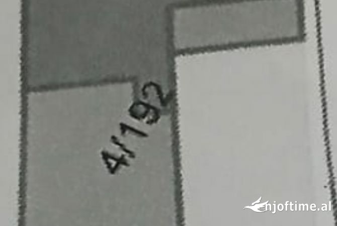 Ambient biznesi me qera 3+1 ne Tirane - 1,000 Euro