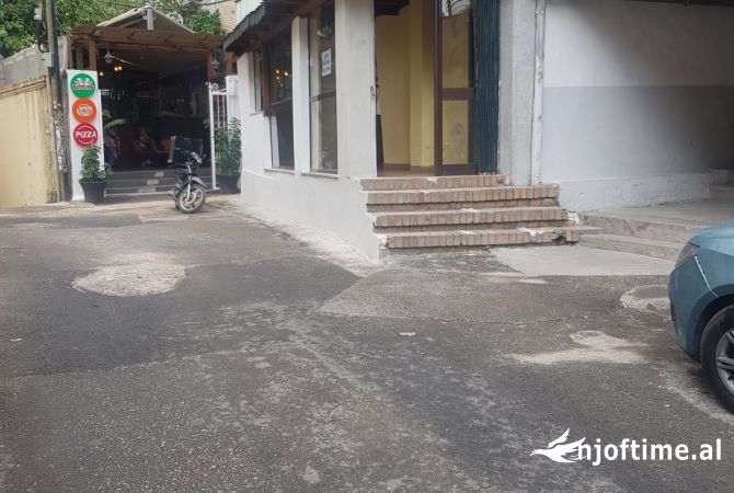 Ambient biznesi me qera 1+1 ne Tirane - 500 Euro