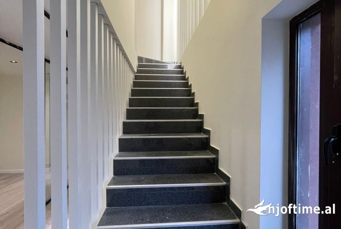 Shtepi me qera 3+1 ne Tirane - 1,400 Euro