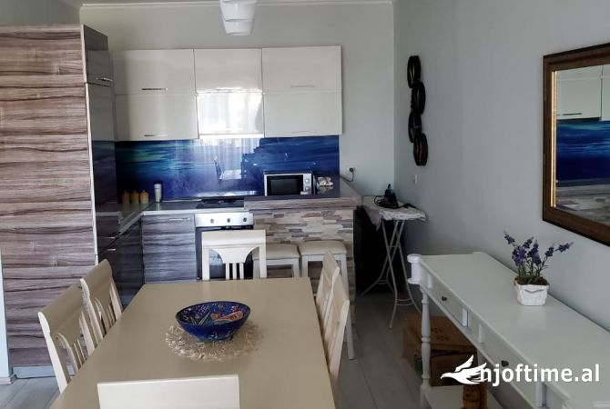 Shtepi me qera 2+1 ne Tirane - 750 Euro