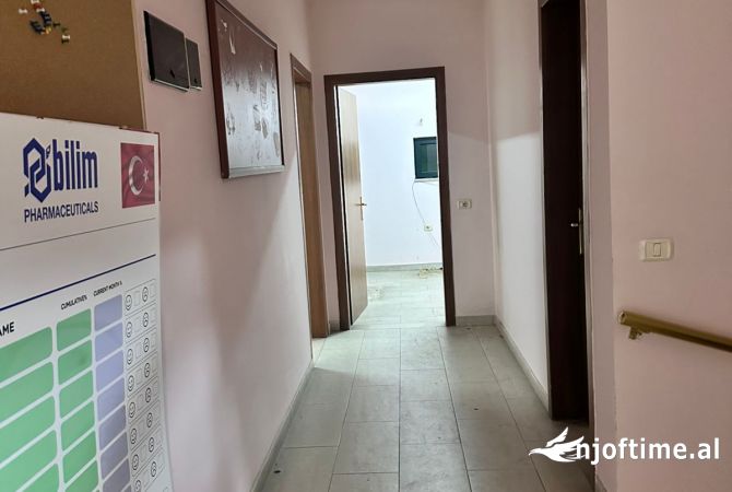 Ambient biznesi me qera 3+1 ne Tirane - 1,500 Euro
