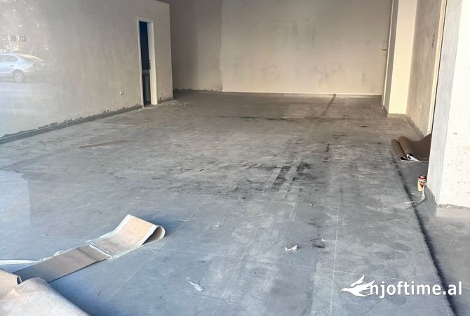 Ambient biznesi me qera 1+1 ne Tirane - 1,600 Euro